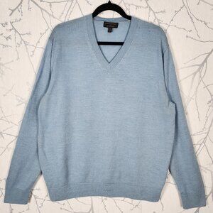 Banana Republic Pale Blue 100% Merino Wool Lightweight V-Neck Sweater